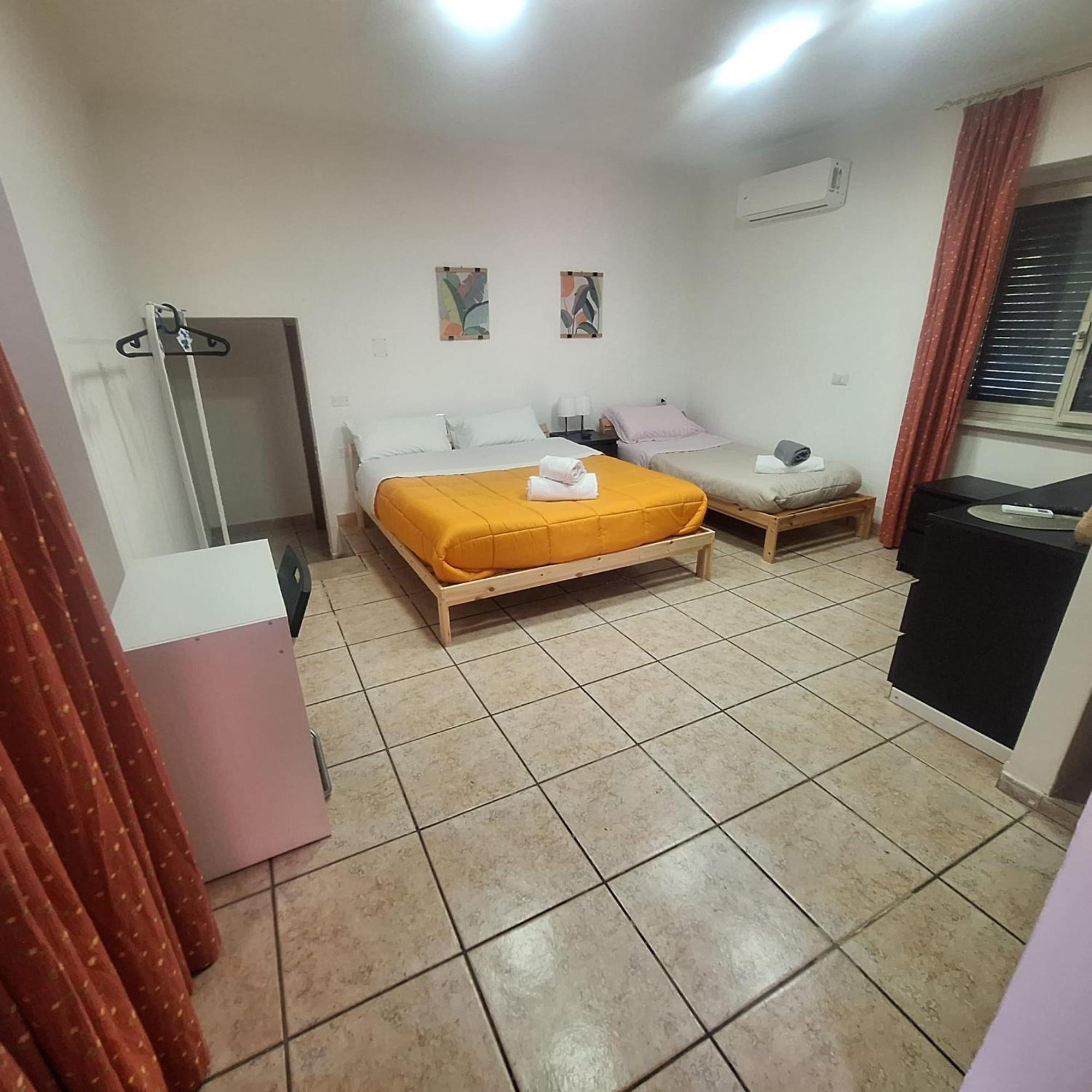 Giallo Limone B&B Salerno Camera foto